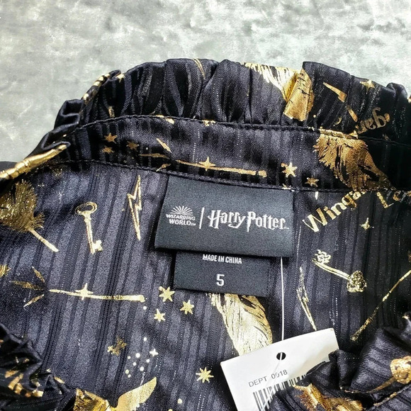 Her Universe Harry Potter Spell Icons Long-Sleeve Woven Button Up Top - Picture 4 of 8